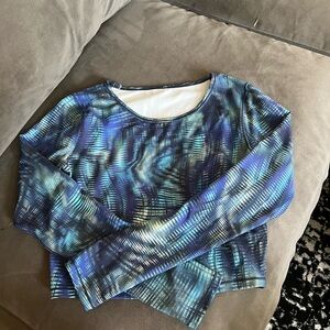 Barely worn size 10 lululemon athletica wunder train Crop long sleeve